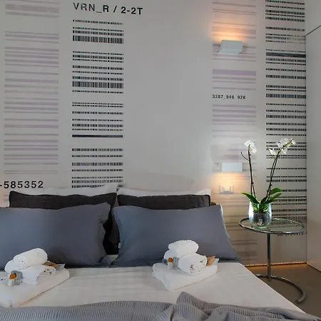 First Floor - Boutique 4* Rom