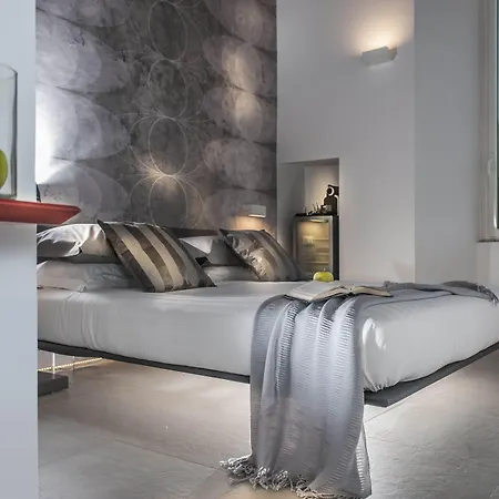 Pensionat First Floor - Boutique Rom