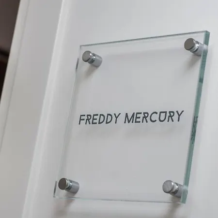First Floor Guest house 2*