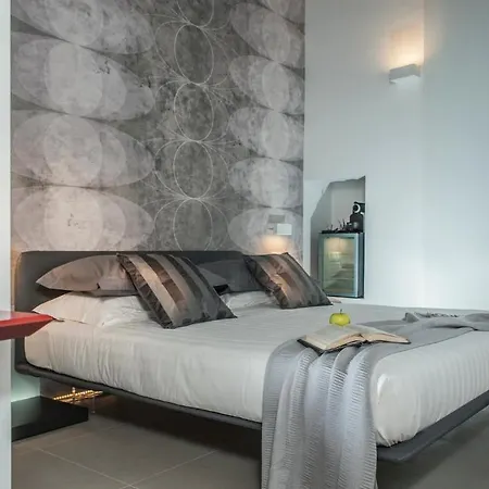 First Floor - Boutique