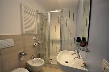 Guest house First Floor Rome
