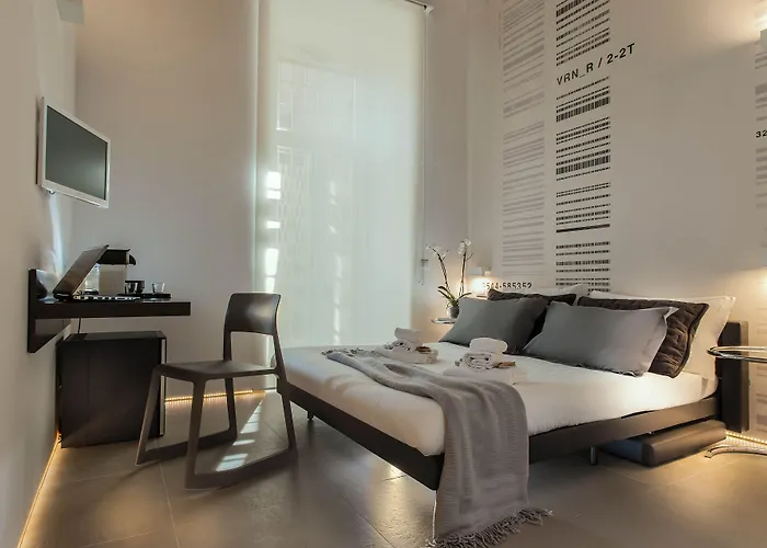 First Floor - Boutique 4*