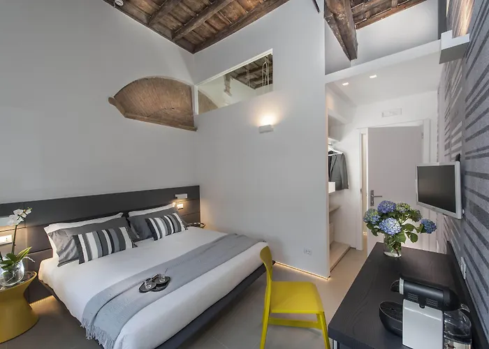 First Floor - Boutique 4* Rome