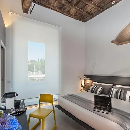 First Floor - Boutique Rome
