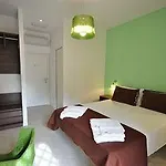 First Floor - Boutique 4*