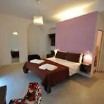 First Floor - Boutique רומא
